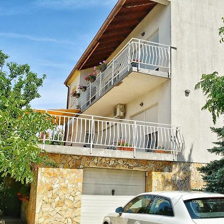Apartments With A Parking Space Smrika, Kraljevica - 15709 Екстер'єр фото